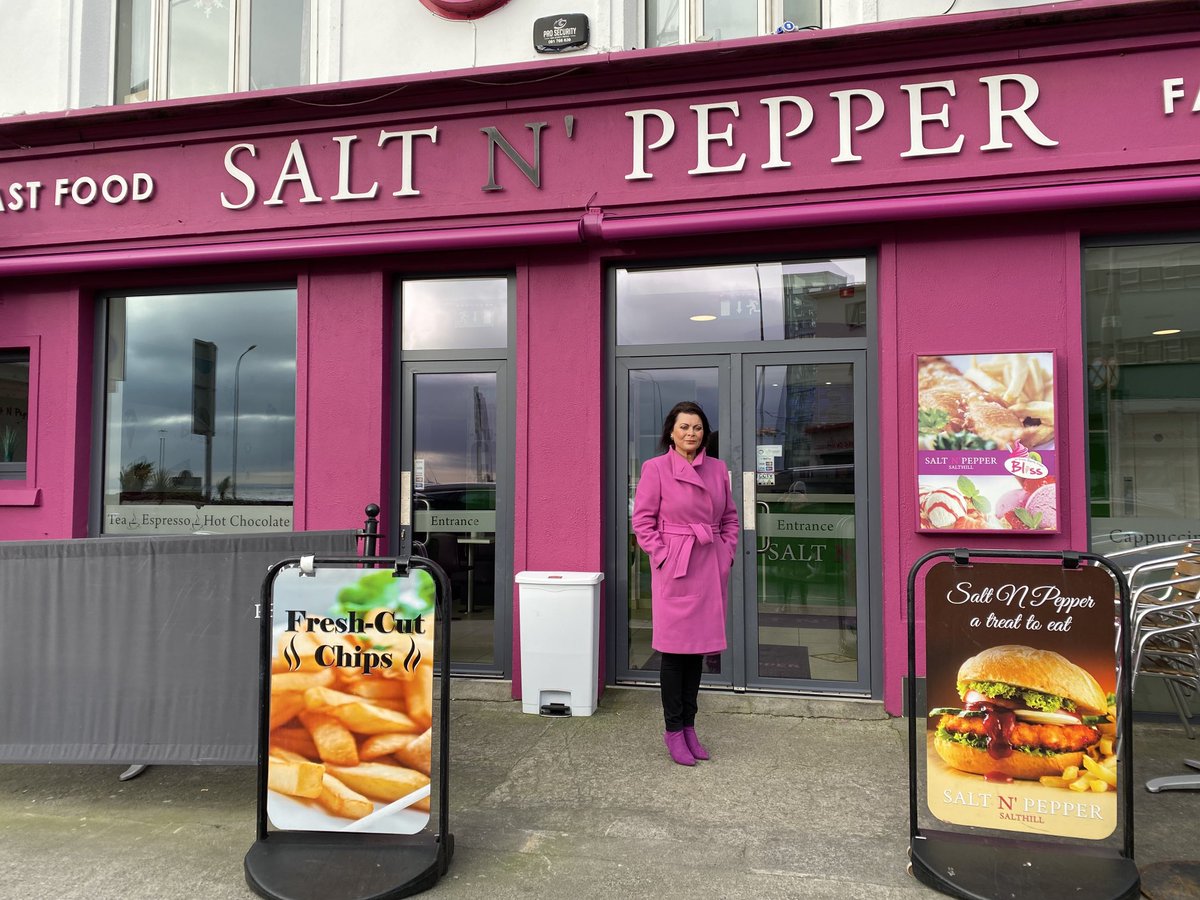 TeresaMannion's tweet photo. Plans to install a temporary cycleway in Salthill this March to September is deeply divisive. Cycle groups say it will transform the prom. Businesses say it will cause mayhem ⁦@rtenews⁩ ⁦@GalwayCycling⁩ #cylists #salthill ⁦@rtesixone⁩ ⁦@villagesalthill⁩ https://t.co/JIIMBQHFP6
