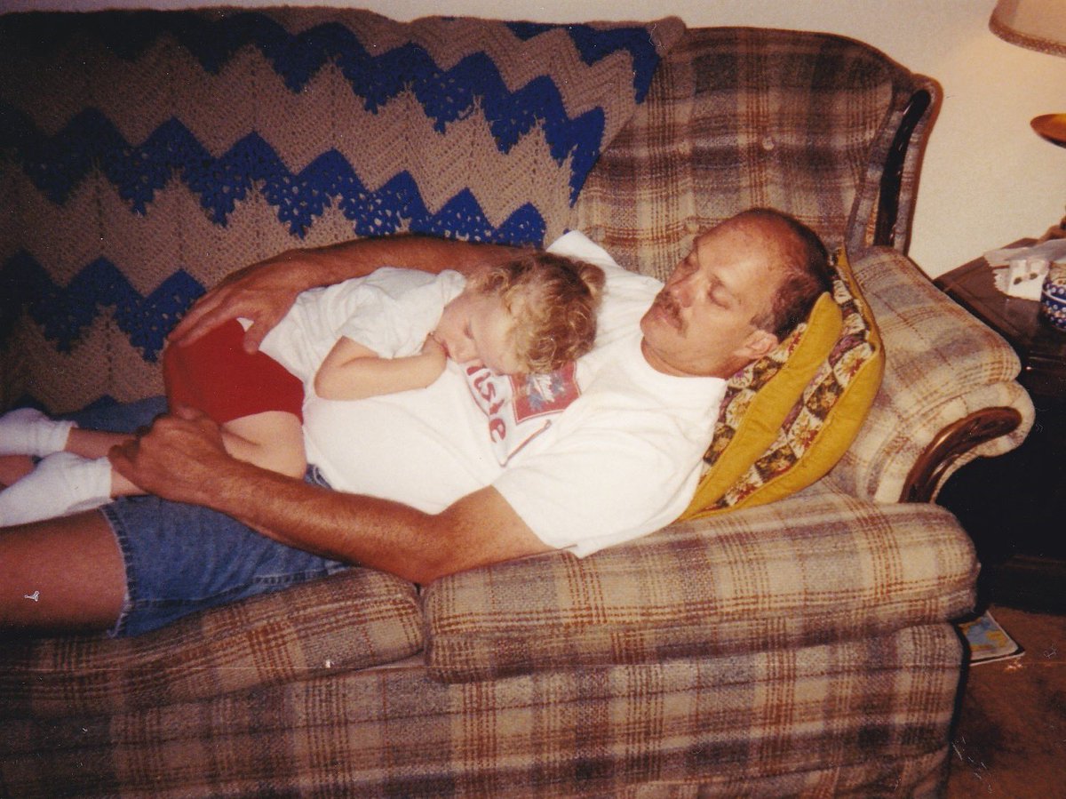 ekirbz's tweet photo. 2 long years. we love and miss you everyday, dad ❤️ https://t.co/TYhVylz419