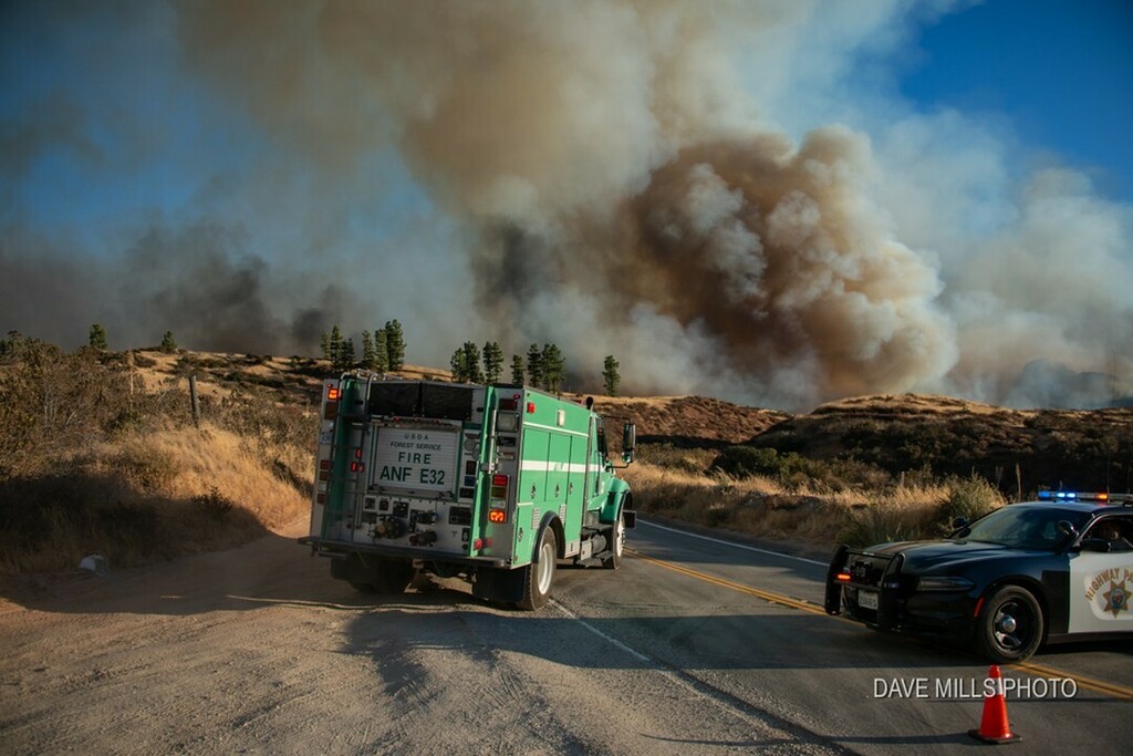 DaveMillsPhoto's tweet photo. Photos from the archives.
👇
IG | davemillsphoto
FB | davemillsphoto2015
Twitter | davemillsphoto
https://t.co/WlsTbfJ7Nm
https://t.co/HocUQZ6wP8
https://t.co/8T4XNecHeH
#lacofireairops
#lacountyfd
#creatnomatterwhat
#Firefightersposts
#calfire_daily… https://t.co/oeip8aQF0h https://t.co/HqaTI7BFyk