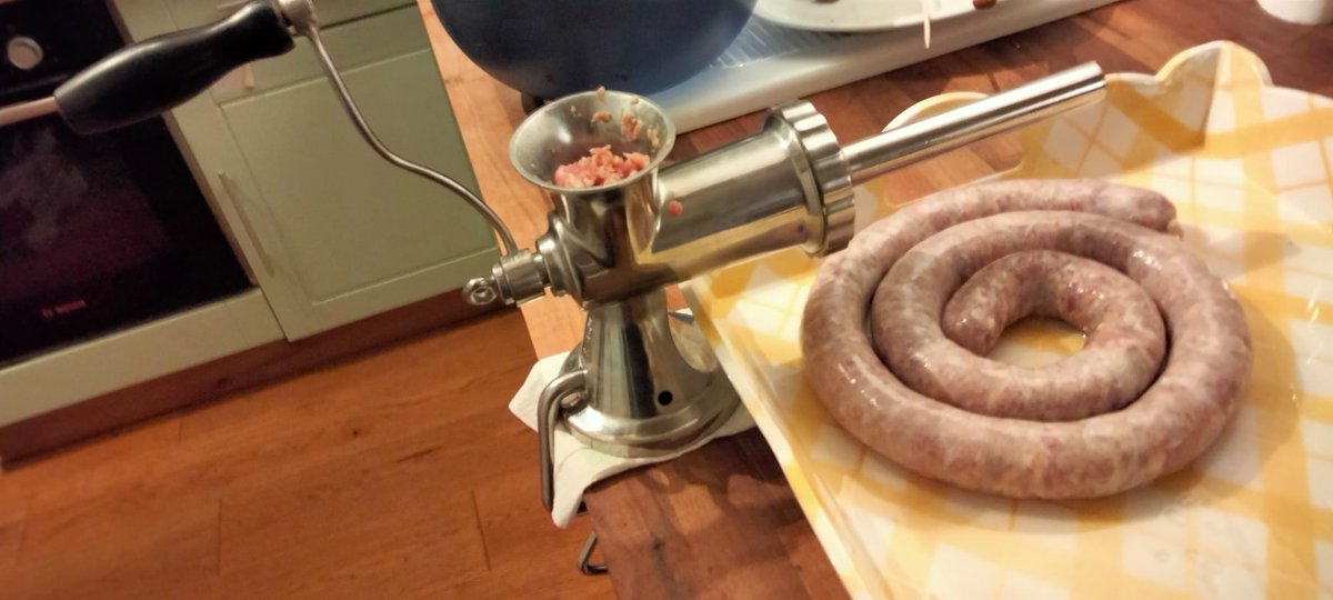 JonWolfMueller's tweet photo. Proudly presenting our Canarian chickpea-pork sausage with lots of coriander and other flavours, inspired by an extremely tasty dish we enjoyed in #Yaiza on #Lanzarote lately.

We minced chickpea &amp; pork, stuffed it in hog casings and added a kiss-of-flames. 

#AcademicCooking https://t.co/5RNkw8tEjB