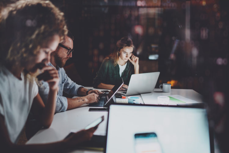 Dice4Employers's tweet photo. Are contract workers failing to benefit from the tech industry? https://t.co/rGp7QXcL37 @TECollab #ContractWorkers #TechContractors #TechEquity https://t.co/4xmdYMHEDH