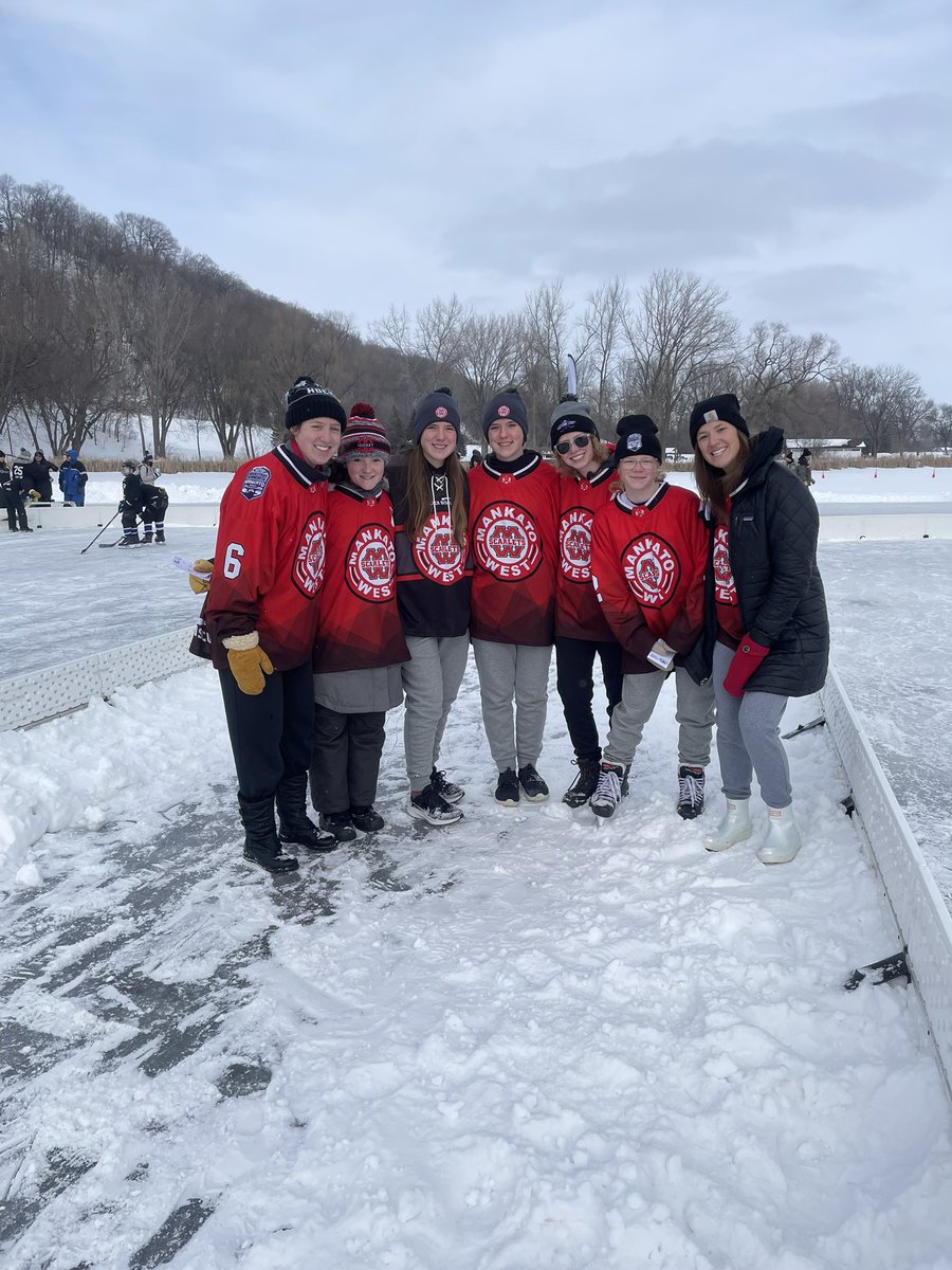 Having a great time helping out at <a href="/AnthonyFord99/">AF Pond Hockey</a> So much fun to be out on the ODR!!