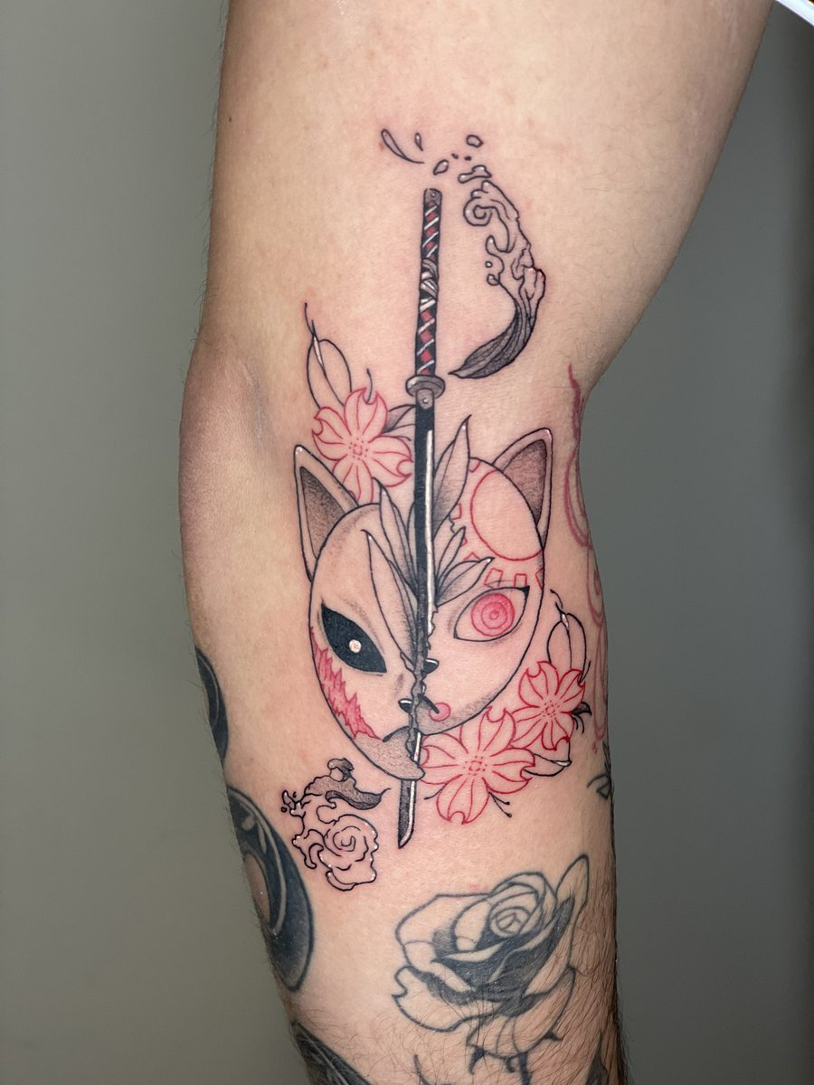 charlottewacre's tweet photo. J’en profite qu’on soit dimanche et que ce soit le jour de demon slayer pour vous partager mon travail. Je suis une jeune tatoueuse et j’aimerais beaucoup gagner en visibilité alors je compte sur la magie de Twitter pour faire tourner tout ça!🌸
Mon insta: https://t.co/xjgqBTWX3G https://t.co/mNStJn1WeA