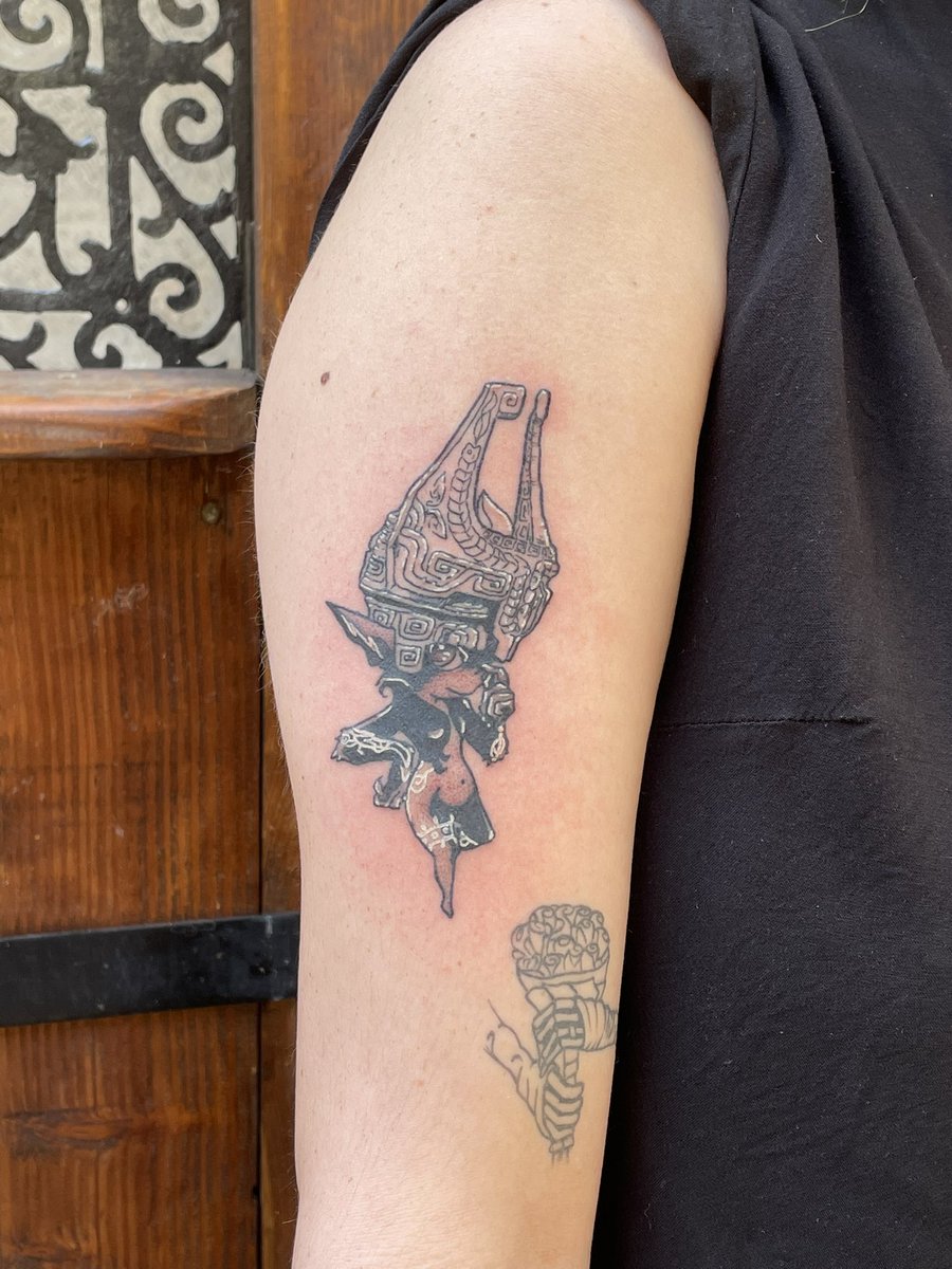 charlottewacre's tweet photo. J’en profite qu’on soit dimanche et que ce soit le jour de demon slayer pour vous partager mon travail. Je suis une jeune tatoueuse et j’aimerais beaucoup gagner en visibilité alors je compte sur la magie de Twitter pour faire tourner tout ça!🌸
Mon insta: https://t.co/xjgqBTWX3G https://t.co/mNStJn1WeA