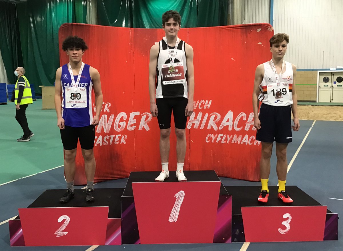 🏆 Welsh Senior &amp; U15 Indoor Champs - U15B #200m 🏆

🥇Gethin Griffiths (Menai) 24.48
🥈Jose Alzate-Gonzalez (Cardiff Athletics) 24.74
🥉Carter Norris (Carmarthen &amp; District) 25.84

#WelshAthletics #IndoorChamps