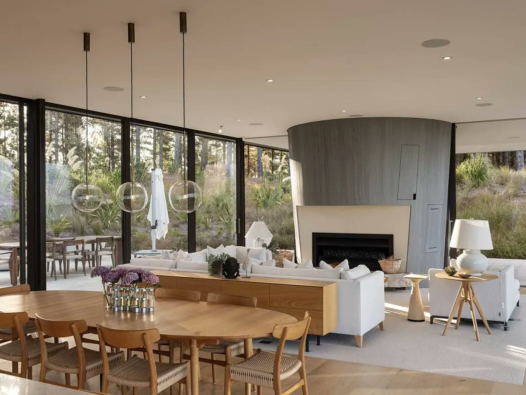 CarsonCityHomes's tweet photo. This #uniquehome uses its stone pillars as a centerpiece to its overall #homedesign.  https://t.co/l9Q6LWrPw4 https://t.co/FmH7gurBek