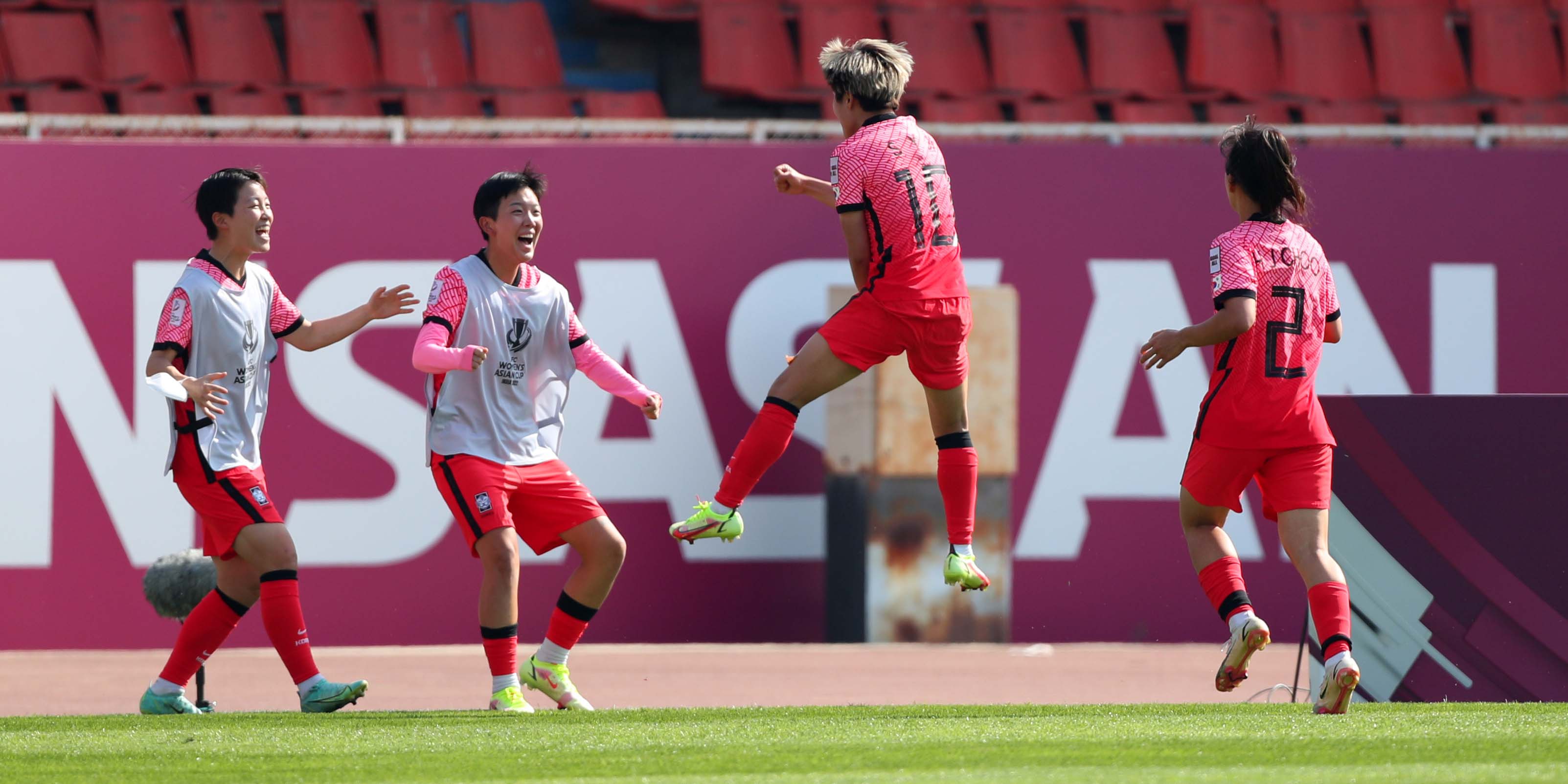 кубок азии u 17 южная корея фото. узбекистан иран матч. футбол кубок азии южная корея иордания. South korea ghana world cup 2022. китайская женская сборная.