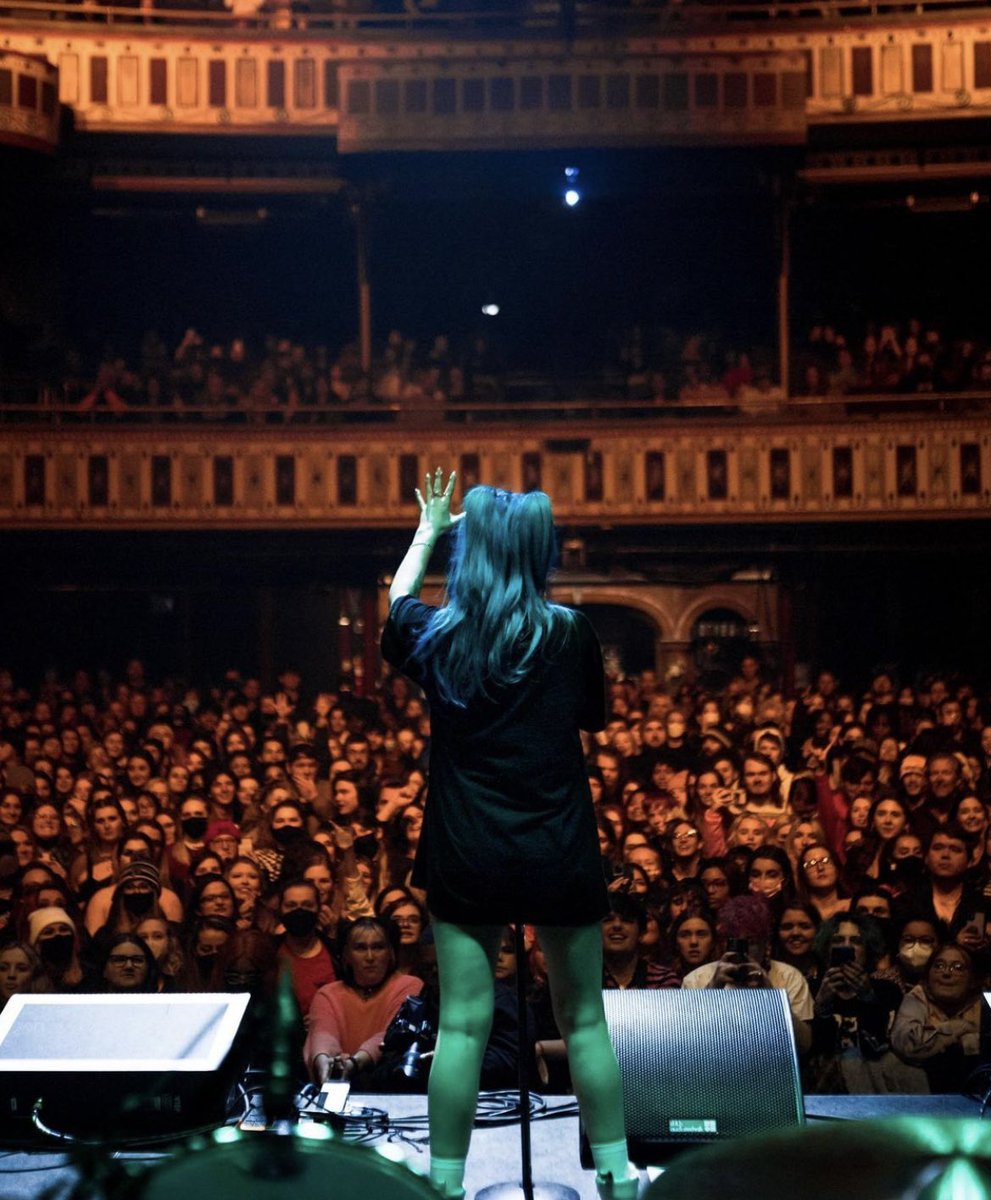 charlottesands's tweet photo. best week of my life thank you 🖤 https://t.co/WE30TJWgTu