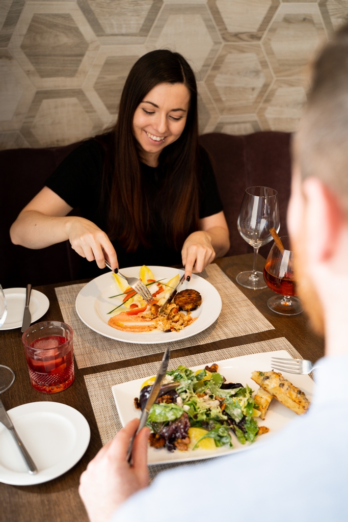 ProvenceMarina's tweet photo. The #seasonoflove is almost upon us! 💛 ⁠
⁠
Chefs Jean-Francis and Sheldon have created a #FiveCourseMenu to help you celebrate the special person in your life this #ValentinesDay. ⁠
⁠⁠
Browse the full menu and make a reservation here: https://t.co/nSxCaGIQGp https://t.co/O7ZNslFJDc