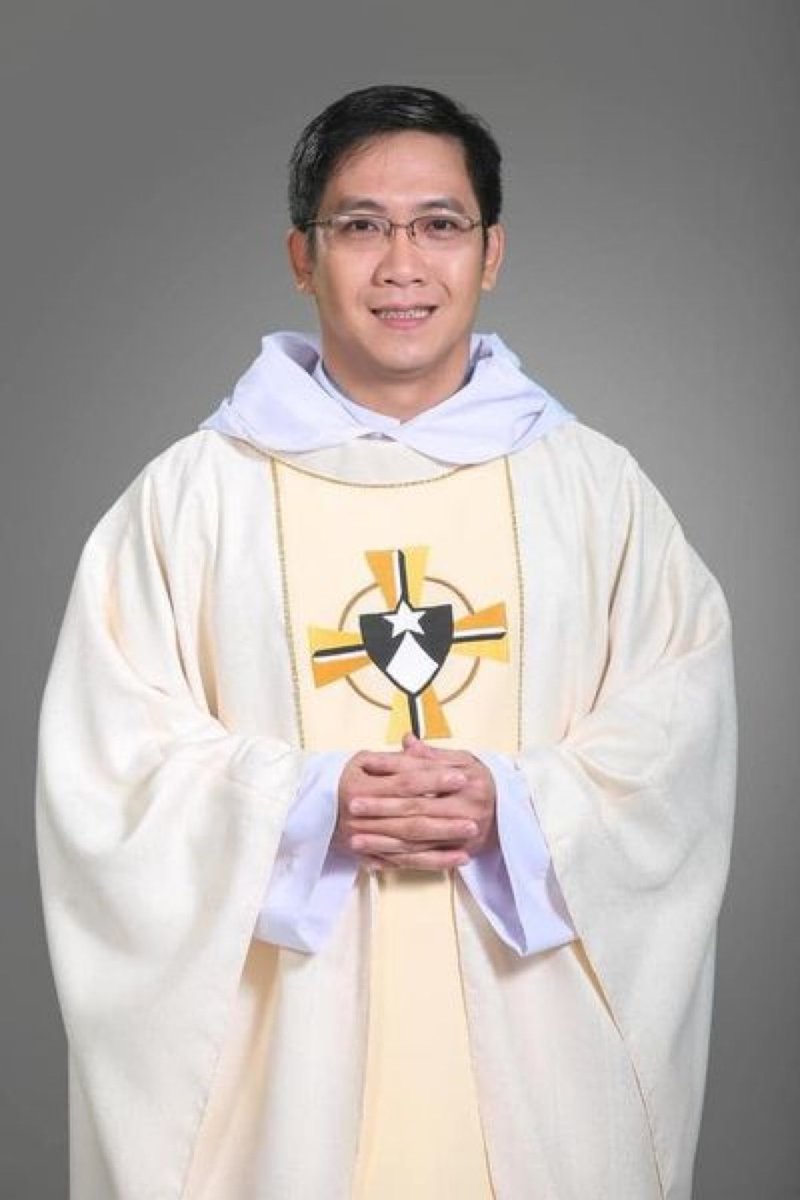 UgonnaMario's tweet photo. Pray for Fr. Tran a Dominican priest in Vietnam., he was yesterday, 29 January 2022 hacked to death while he was hearing confessions in Dak Mot, Kontum.   
Rest In Peace Padre https://t.co/nP1AiZNm4F