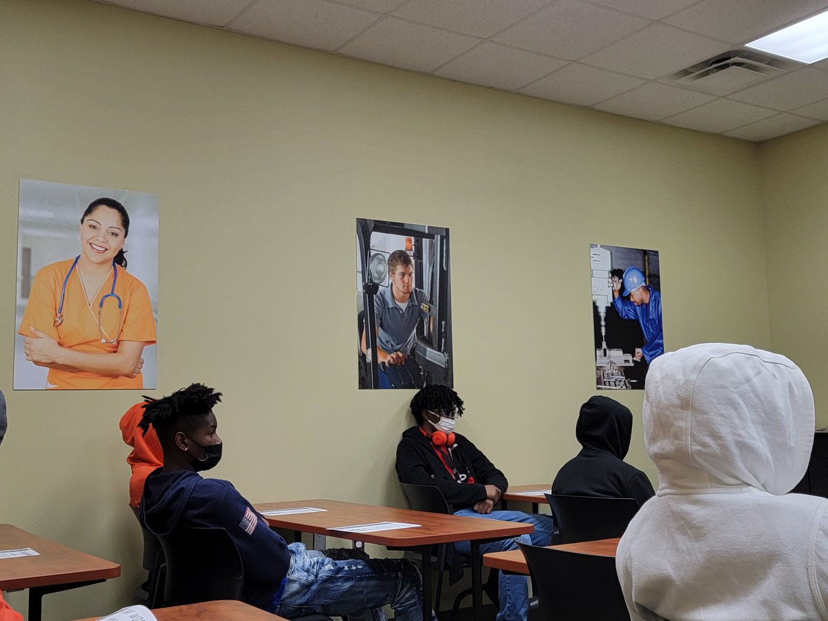 GoodwinRVHS's tweet photo. Our Employability class had an awesome visit to Goodwill's Job Connection center.  Please continue to donate.  90% of all sales go to employment efforts!  @Rich2Transition @WHS_Redhawks https://t.co/vW3oj12KRl