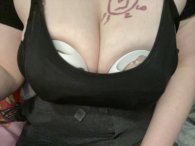 Wireless pumps. Hoping once my supply increases they&rsquo;ll work a lost better. Since they&rsquo;re auction only<a href="/tag/bdsm"class="tags"><span>#bdsm</span></a><a href="/tag/lactation"class="tags"><span>#lactation</span></a><a href="/tag/hugetits"class="tags"><span>#hugetits</span></a><a href="/tag/submissive"class="tags"><span>#submissive</span></a><a href="/tag/hucow"class="tags"><span>#hucow</span></a>