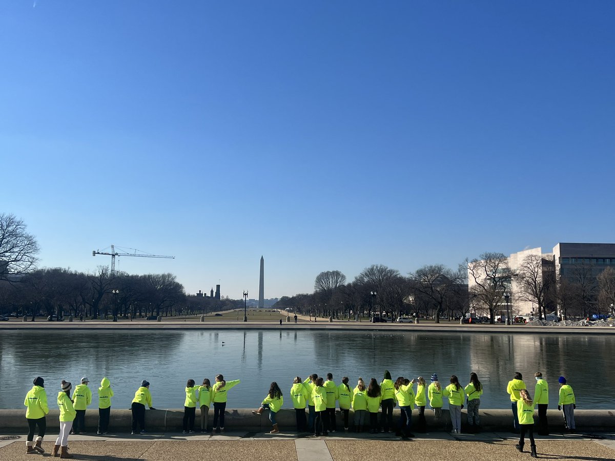 Tiffany Roth tweet media