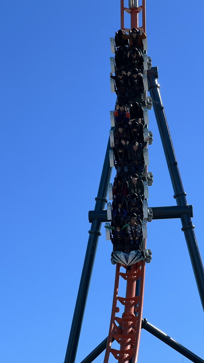 rollercoastinRO's tweet photo. Hey @SeaWorld! You’ve got a winner on your hands! Impressed by this ride! Very well done with a lot of little surprises throughout! #icebreaker #seaworldoando #rollercoaster https://t.co/TBeo3TC2KX