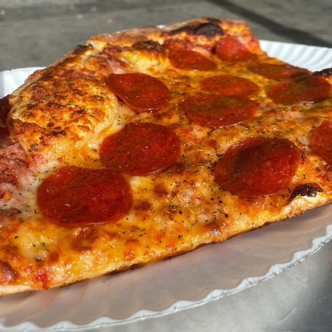 It's Sunday! Enjoy a SOLAR SLICE at Brooklyn Pizza Company where your pizza is Fresh Baked, Hand Tossed, and 100% Solar Powered!
Call or come in!
FREE DELIVERY!
Pizza by the slice starting at only $3.45
🍕☀️🍕