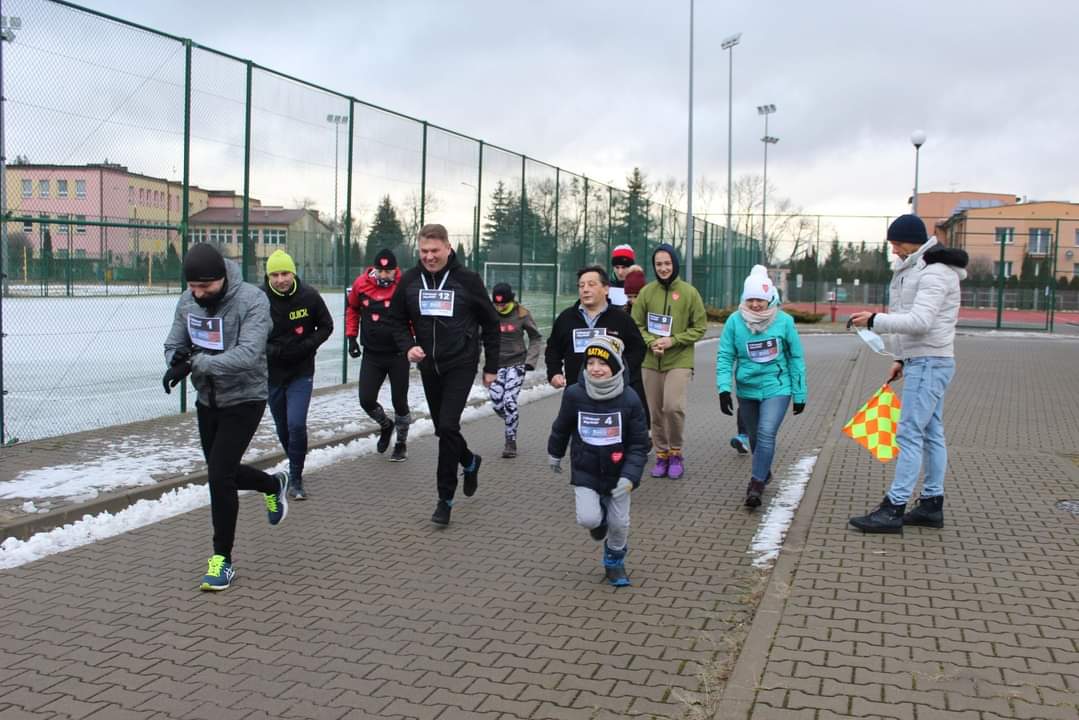 Aktywny dzień z 30. Finał WOŚP we Włodawie - koncert on-line. Rano odprawa wolontariuszy, później bieg z Miejski Ośrodek Sportu i Rekreacji we Włodawie, później oddanie krwi, i teraz koncert w Włodawski Dom Kultury  (WDK). Gramy dla okulistyki dziecięcej ❤️❤️❤️