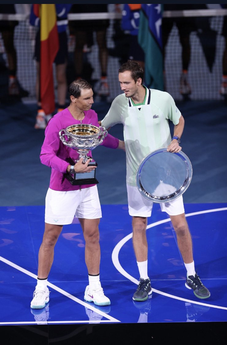 raul_zurutuza's tweet photo. Mi reconocimiento y felicitación para @DaniilMedwed y a su equipo @Lindonk …que increíble @AustralianOpen ha hecho y sin duda alguna será número uno del mundo 🌎 muy pronto!!!! 👏👏👏👏👏👏 https://t.co/YcG4eXySmG