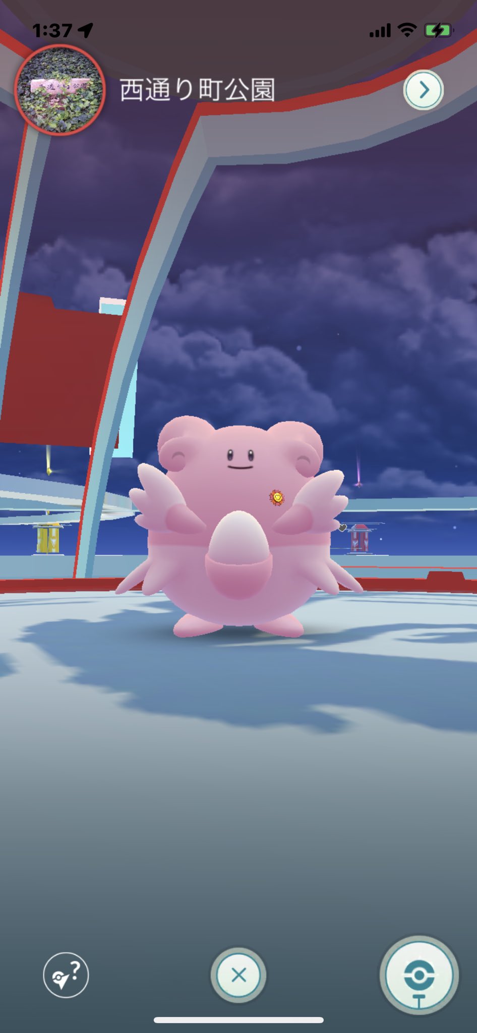 Yo8 深夜のpokemon Go 一度リジェクトされたブツを再申請して無事生えたのを確認 プラスルをポチリ 可愛いなぁ 帰り道に空いてるジムを見つけて置きたいのに置けない 何やらバグってたみたいで 再起動したら満員だった T Co Bmi7j1lypl