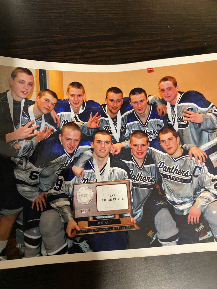 Sad news as we lost a member of the Century hockey family. Justin Phelps ‘07 was exactly what we call a perfect teammate. Cared about everyone else first! RIP Phelpsy we love you and will miss you.