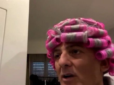 PidgeonMaddox's tweet photo. il clownverse                       call me
                                          aleksander https://t.co/dB3iinS8u1