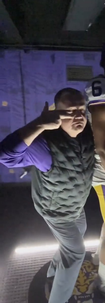 Mario_3535's tweet photo. Choose your fighter https://t.co/f45ahGrvSD
