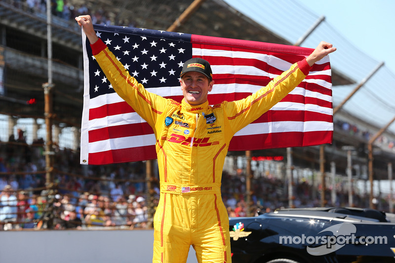 IndyF1Verse's tweet photo. RYAN HUNTER-REAY É O NOME DA FERA 
GAAAAAAAAANHA NOS TEXAS APOS EXCELENTE CORRIDA LARGANDO NA P5!!!

QUE DESEMPENHO DO PILOTO DA @F1vAndretti!!!!!!!

DIXON (@GanassiF1v) SUBIU NO MORRO E ABANDONOU NA PENULTIMA VOLTA INDO PARA O PODIO!!!!!

CORRIDA TRANSUDA https://t.co/OtKHST4Pk1