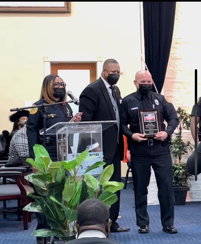 CButlermpd's tweet image. A Huge Thank You to @TheShipMiami &amp;amp; @revgsmith for Honoring three of our officers during their morning service. It truly was a beautiful day of worship 🙏🏽 #lawenforcementappreciation #faithandblue @MoralesMiamiPD @CGauseMPD @UmSRamos