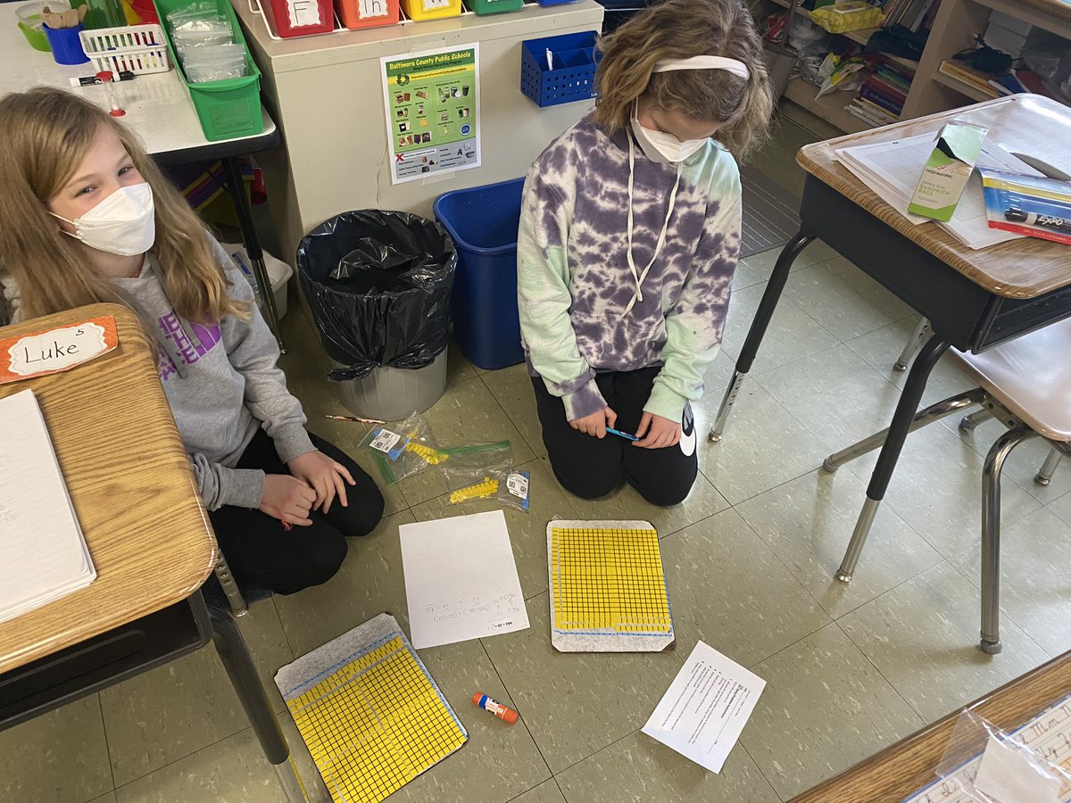 Ss using base ten pieces to solve division problems. <a href="/missyfanshaw/">Missy Fanshaw</a> <a href="/RodgersForgeES/">Rodgers Forge</a>