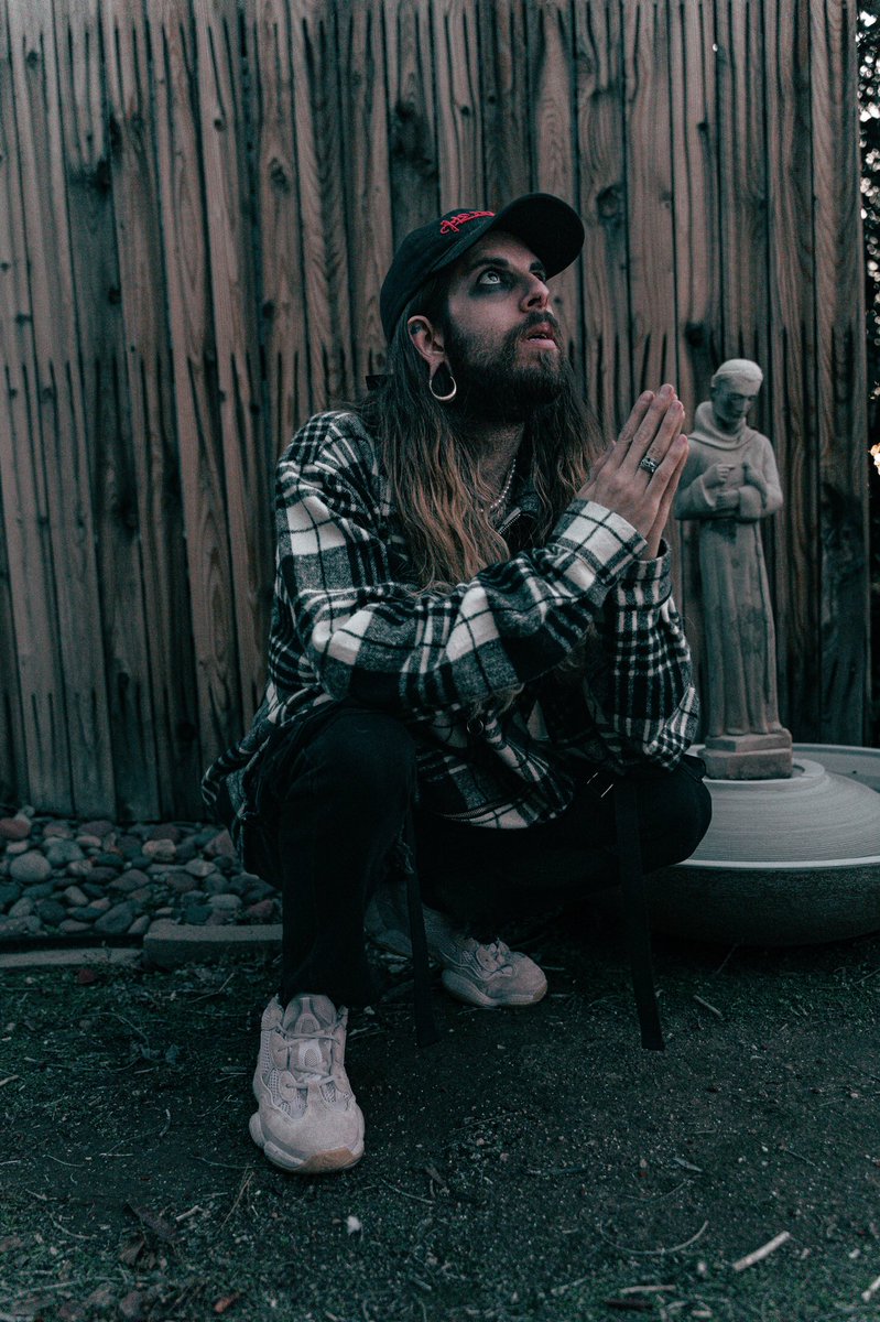 xPONYBOYx tweet media