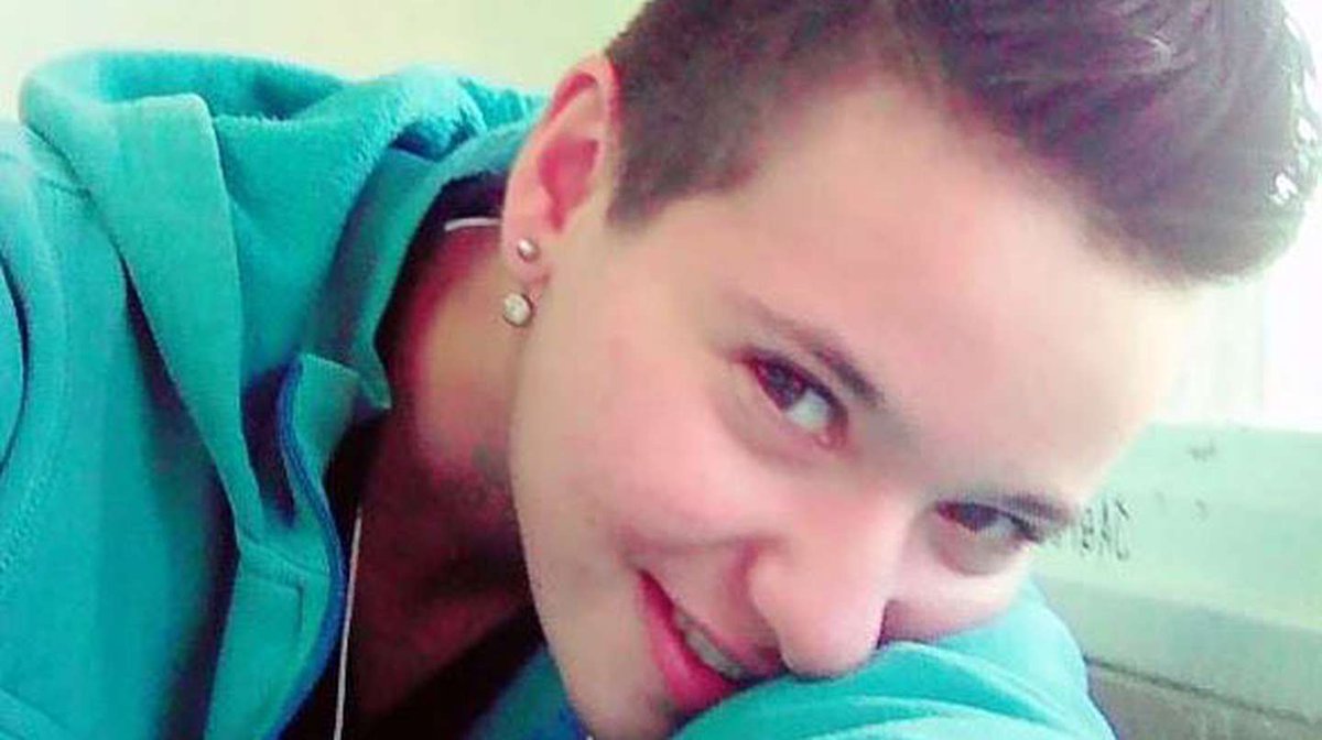 No olvidemos a #Tehuel, lleva 10 meses desaparecido!!! Los medios se olvidaron del caso!. Hay 2 detenidos acusados de homicidio por odio de género, que no dicen que le hicieron ni dónde está. Sigamos compartiendo en las redes!! lo queremos vivo y sano ya!🙏❤️
