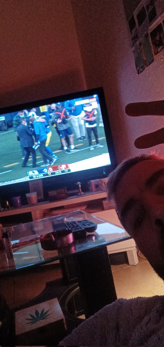 Dim337's tweet image. Même avec le covit on est devant le nlf