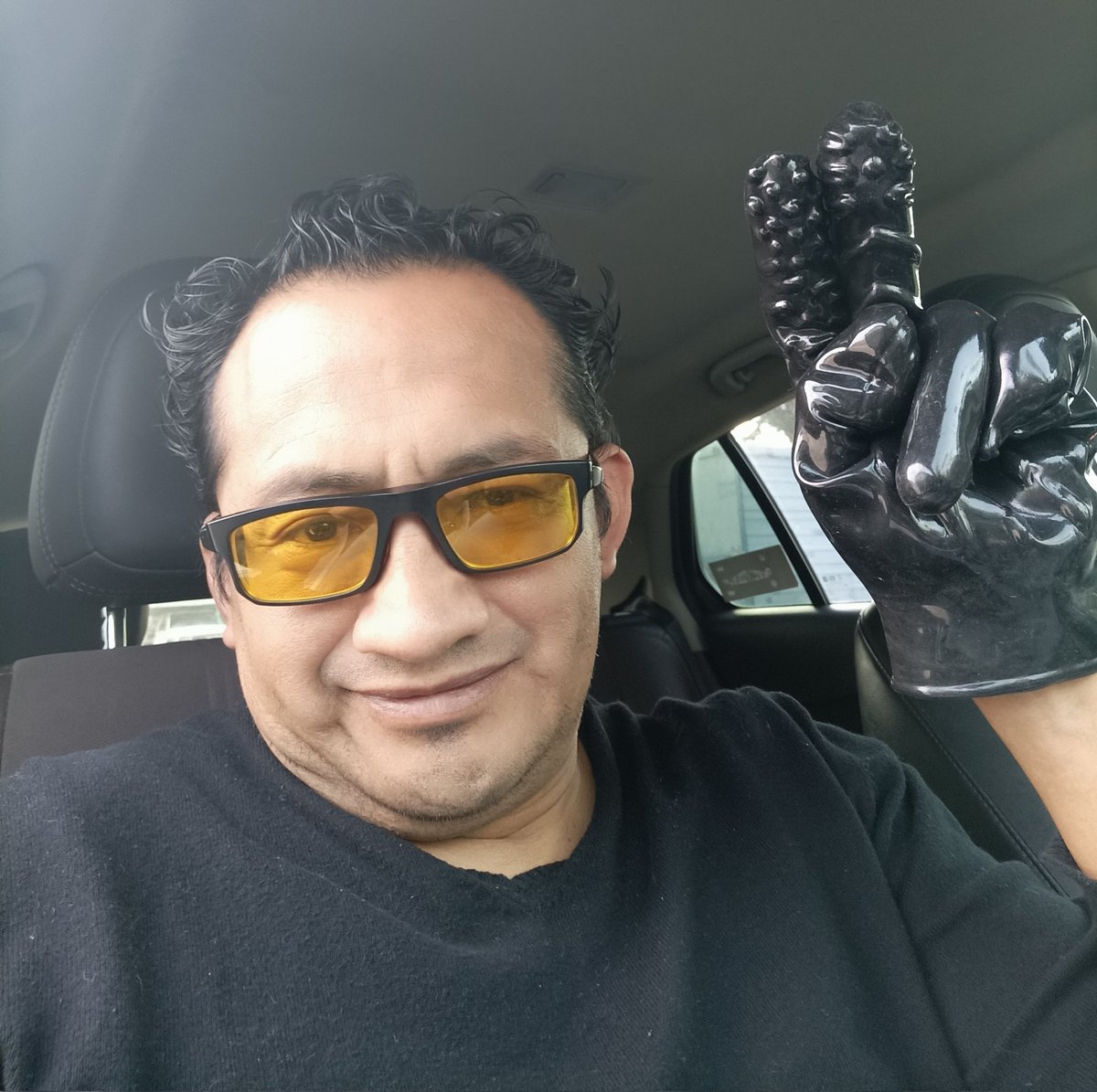papa_elefante's tweet photo. ⚠️ Nueva Adquisición ⚠️
Guante de látex con diferentes texturas
Estimulación segura
Listo para #Usarse bien Lubricado 🔥💦💦💦
Dónde @SexshopDi By @karybabydoll 🍑
Pd. Disculpen la #cara de sueño andaba de parranda 🤣🤣🤣 https://t.co/5BfY3GSqXy