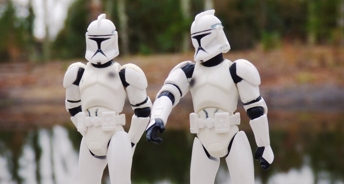 NeoFulcrum's tweet photo. “Look around. We’re one and the same. Same heart, same blood”
📸 #TCCtwoofakind
#toyphotography #TheCapturedCollective #LEGO #hasbro #ThePhotoHour #StarWars https://t.co/NS3ieM7QiT