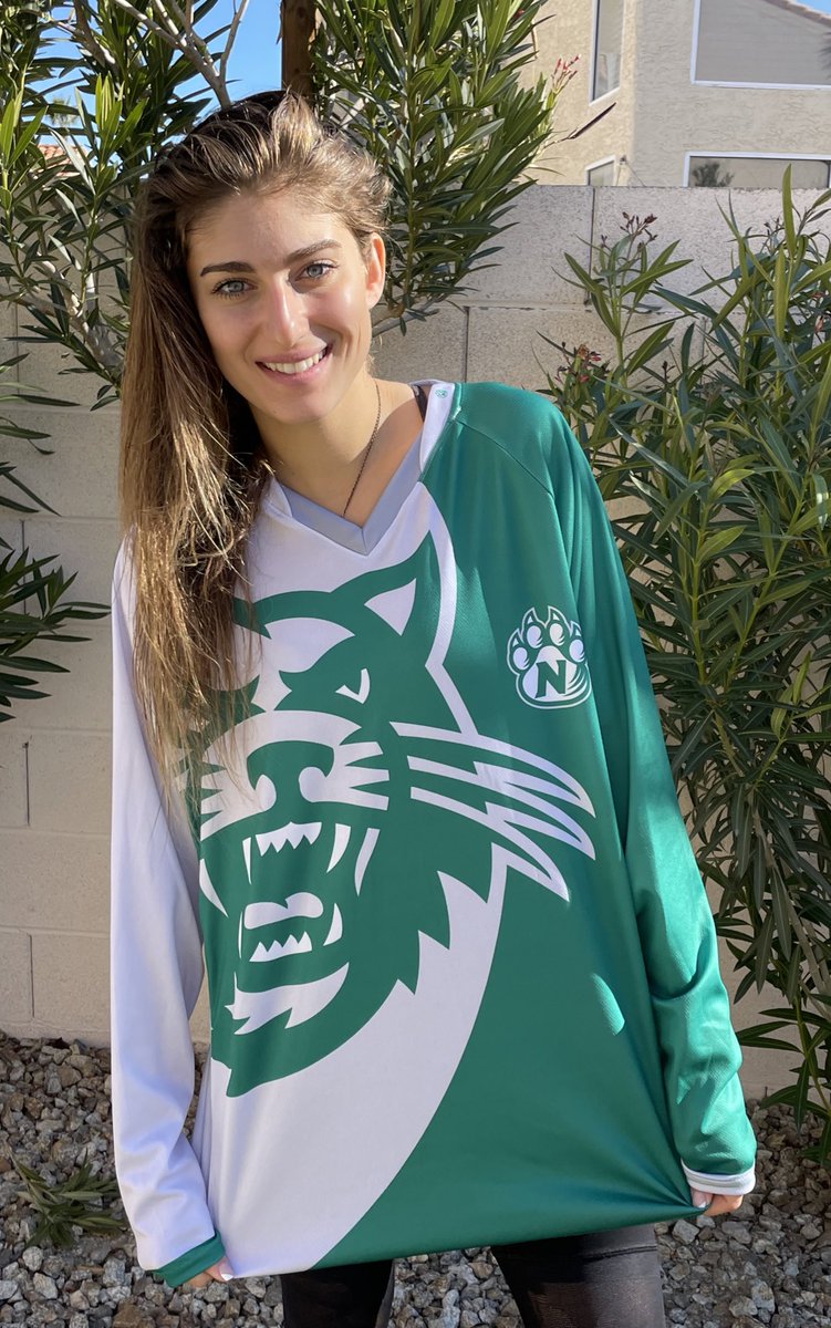 Reeeee Northwest Missouri State long-sleeve jersey! 🤍💚