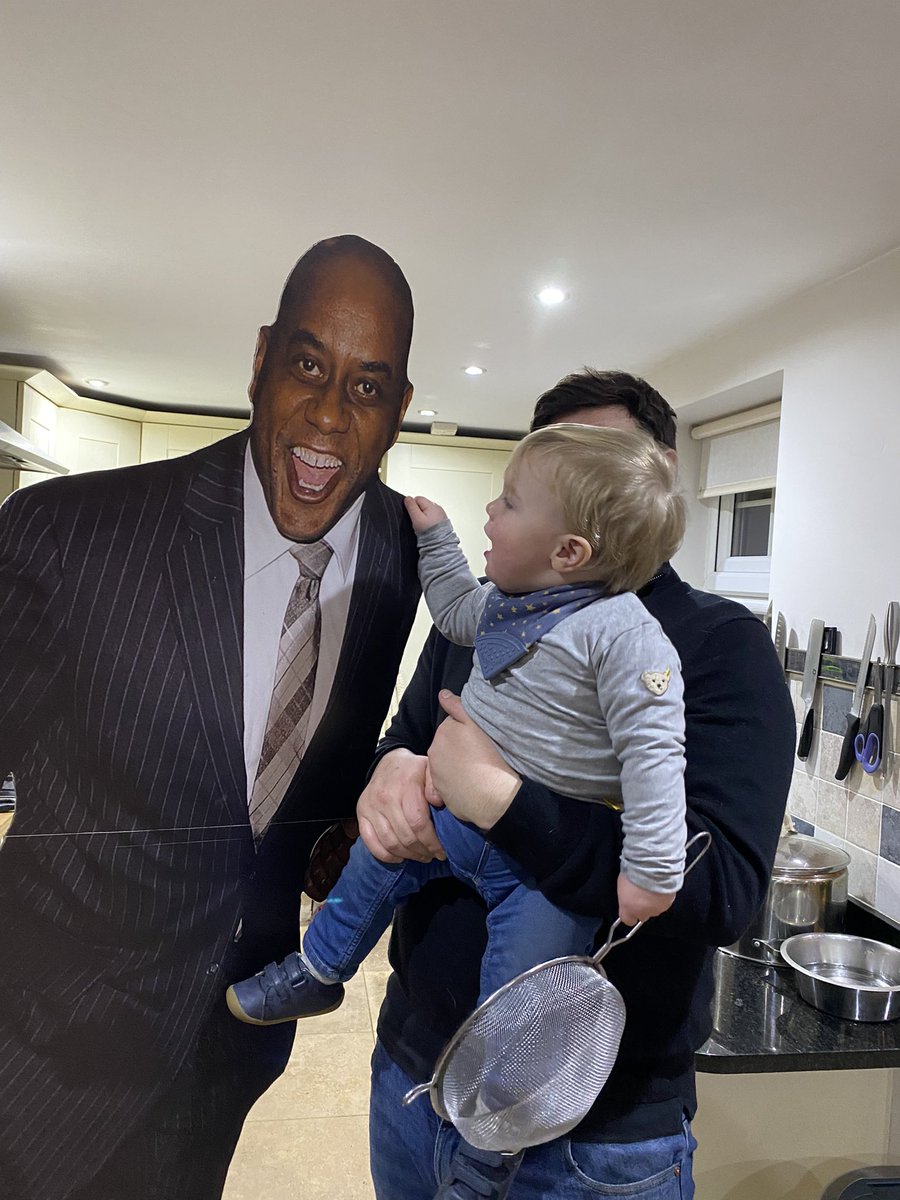 Rob Earnshaw tweet media