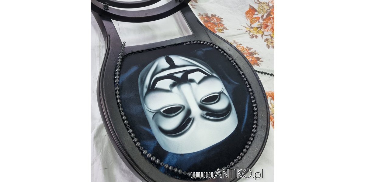 antikopl's tweet photo. Zajawka naszego najnowszego projektu. Jutro powinien być gotowy ; ) Dekoracyjny medalion MASKA VENDETTA  #onlineshop #handmade
https://t.co/VR0VrNSAVZ #interior #glamour #homedecoration #meble #furniture #interiordecorating #style #design #interiordecor https://t.co/ZZFMS4Ut6a