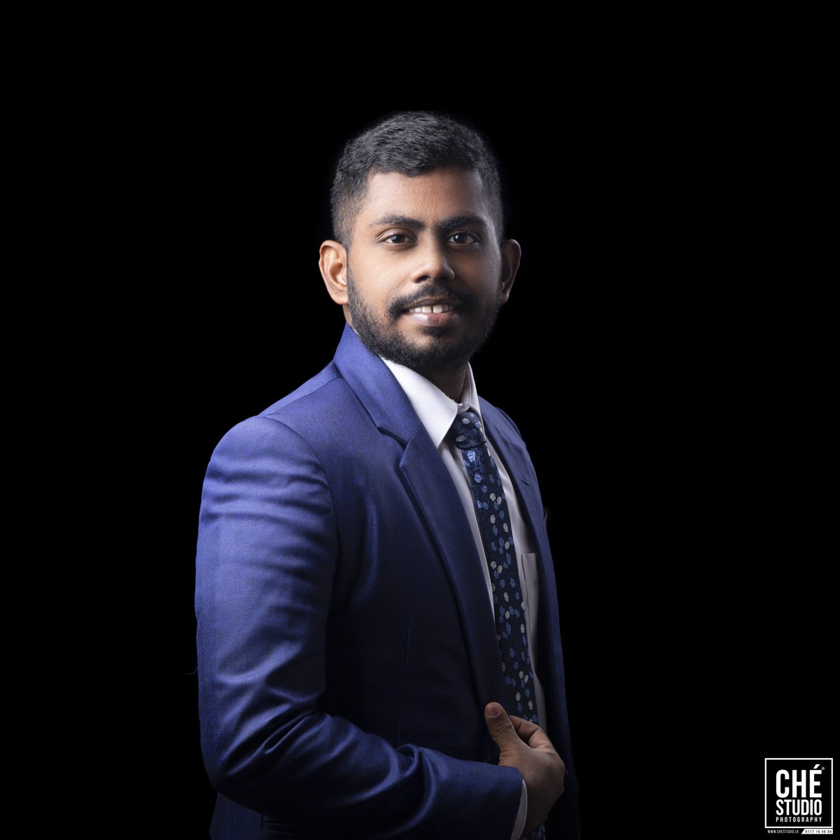 chethana_97's tweet photo. @chestudiolk The best business for Portraits 🔥🔥
Highly Recommended ❤️💪 https://t.co/2YlMRH8H6S