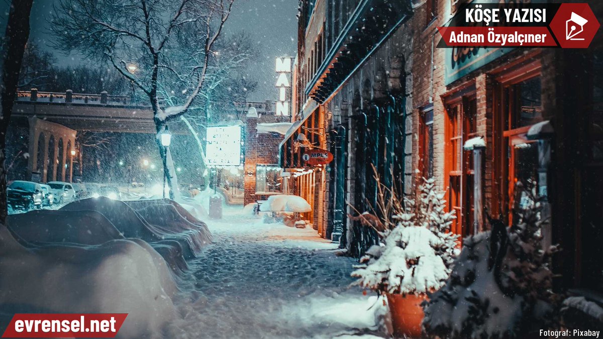 Эстетичная зимняя улица. Зимний город. Зимняя улица. Снег в городе. Зимний вечер в городе.