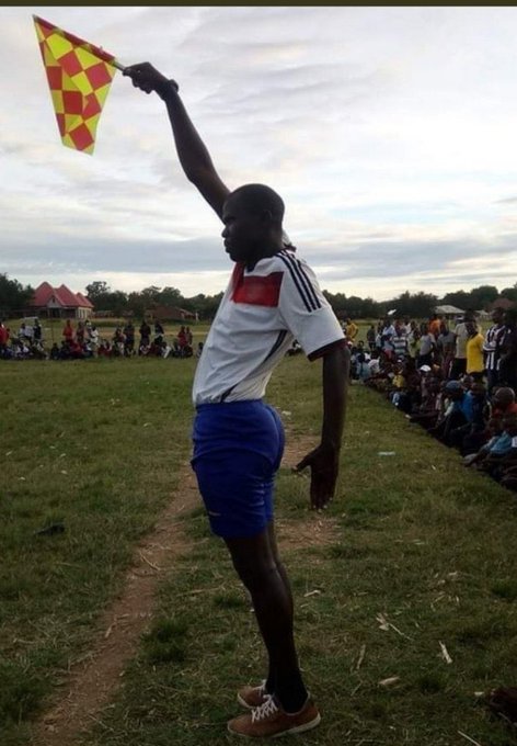 #AFCON2021 in Cameroon shows that African football has improved tremendously. The only weak has link has been the poor officiating by the referees. 
Football standards ☑
Tournament organisation ☑
Team jerseys ☑
Fan attendance ☑
Officiating❌ #SENEQG #AFCON2021 #CAF