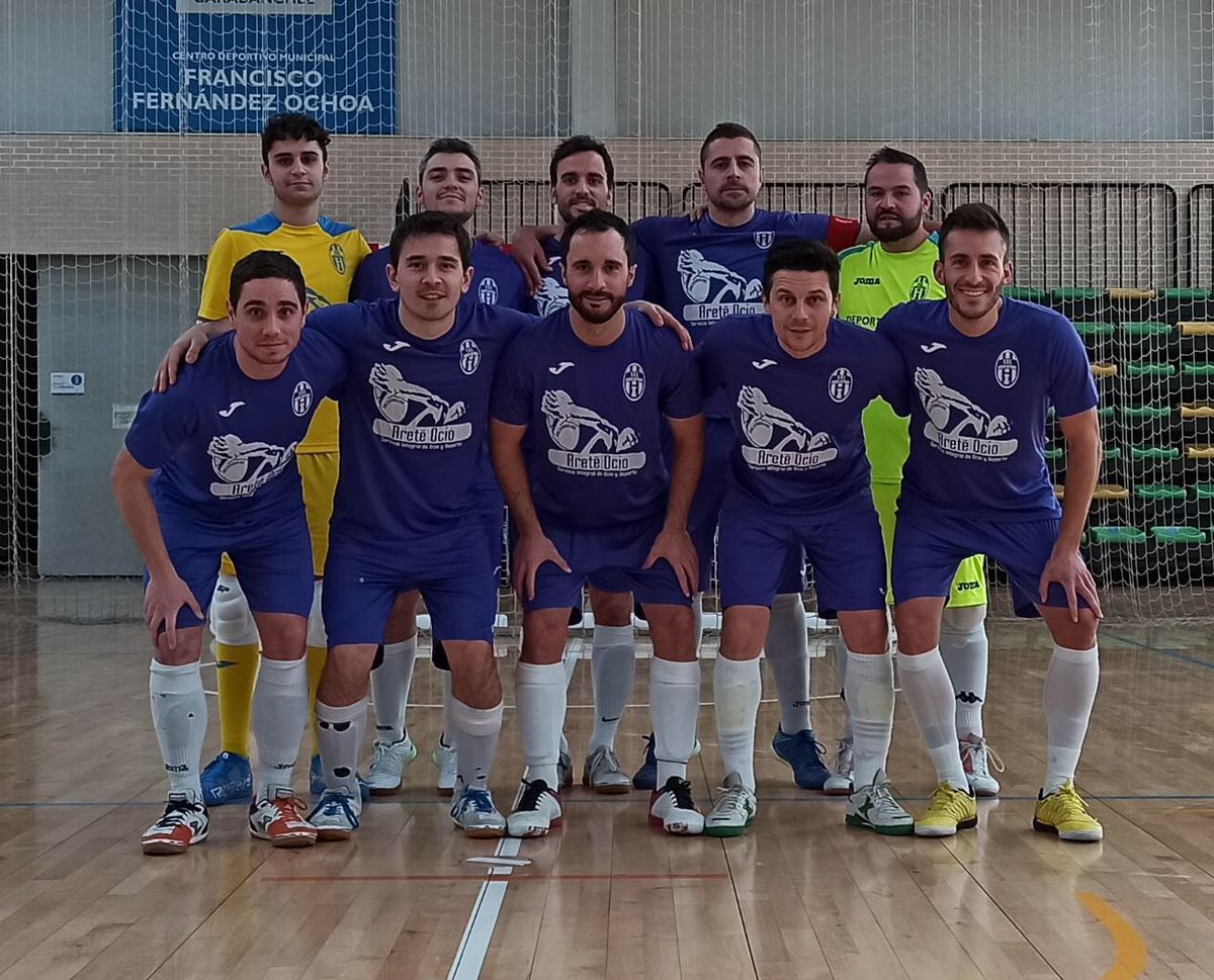 🏆 3ª División - Grupo 4
📆 Jornada 14
🏟 P.M. Fco. Fdez. Ochoa

4️⃣ <a href="/cascoantiguofs/">C.D.E. Casco Antiguo</a>
0️⃣ <a href="/AAPilaristasFS/">AA PILARISTAS FS</a>

<a href="/Davidel9deltoro/">David H</a> ⚽️⚽️
<a href="/aitor_hayt/">Aitor</a> ⚽️
<a href="/sergiosancheza4/">sergio</a> ⚽️