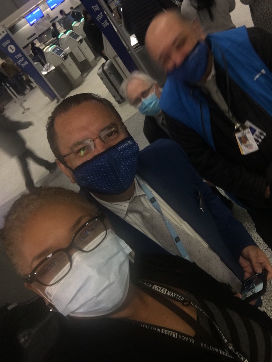 WorkHardFlyRite's tweet photo. This is why I call the Imran’s Trouble 1 &amp; Trouble 2!! I can’t even get a decent pic 😂 Then Marc got us with the photo bomb 😃 #FlyerFriendly starts with us
We Love it Here ❤️ @united   #IAH Terminal CLobby @DJBardlette @RicoLGallini  Service with Smiles! https://t.co/aXiFxS2oOM