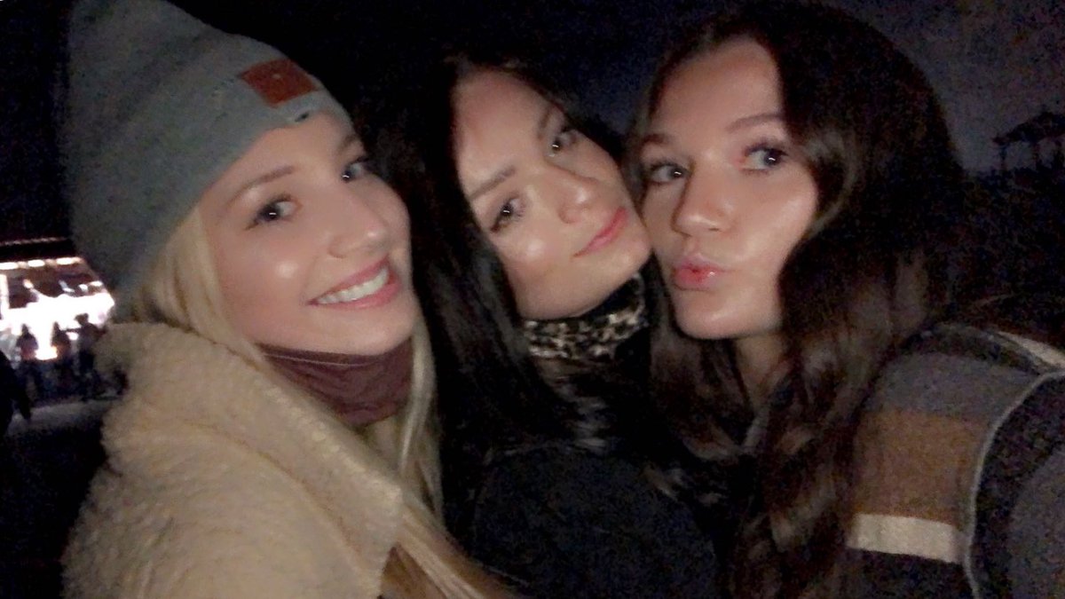 madiweso's tweet photo. happy birthday to the most beautiful girl ever!!! so happy to be with celebrating another year with you queen! here’s to 20 more👼🏼👼🏼👼🏼👼🏼🤞🏼🤞🏼🤞🏼💗💗💗@hal3yy_babyy https://t.co/6zE7rzlywM