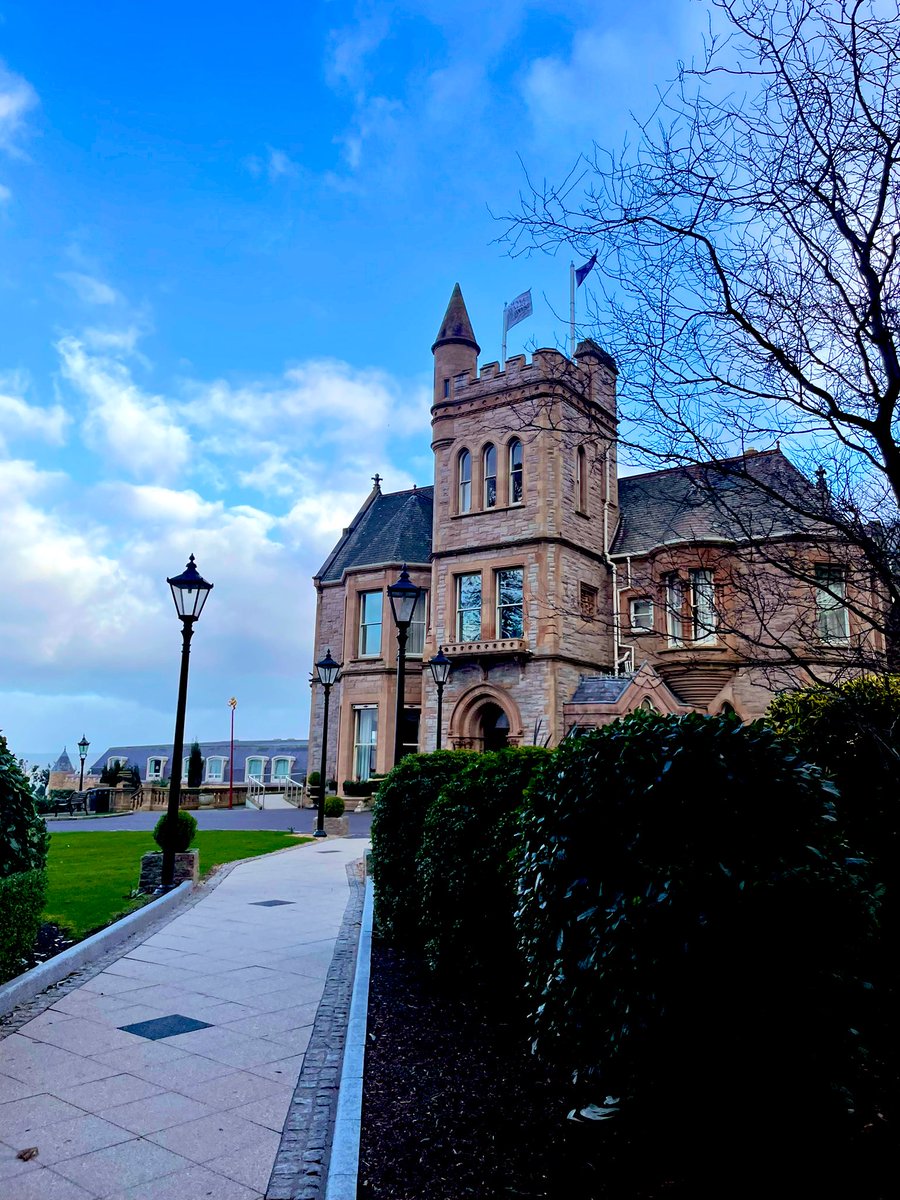 Dishyouwerehere's tweet photo. Great weekend spent with @eating_ideas &amp; @jackiesblogspot @cullodenestate Last nights meal was sensational! I could have put away a litre of that mouthwatering Jus 😍😍 @HastingsHotels #embraceagiantspirit #Belfast #NI https://t.co/jfCU1UoEHa