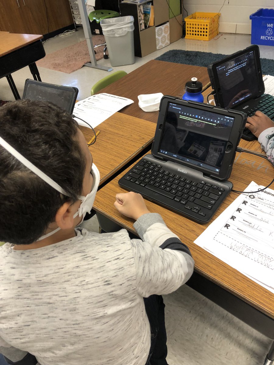 TeamWilliamsBRE's tweet photo. Typing to publish our opinion essays. So proud of their hard work! https://t.co/Scu96AwdAr