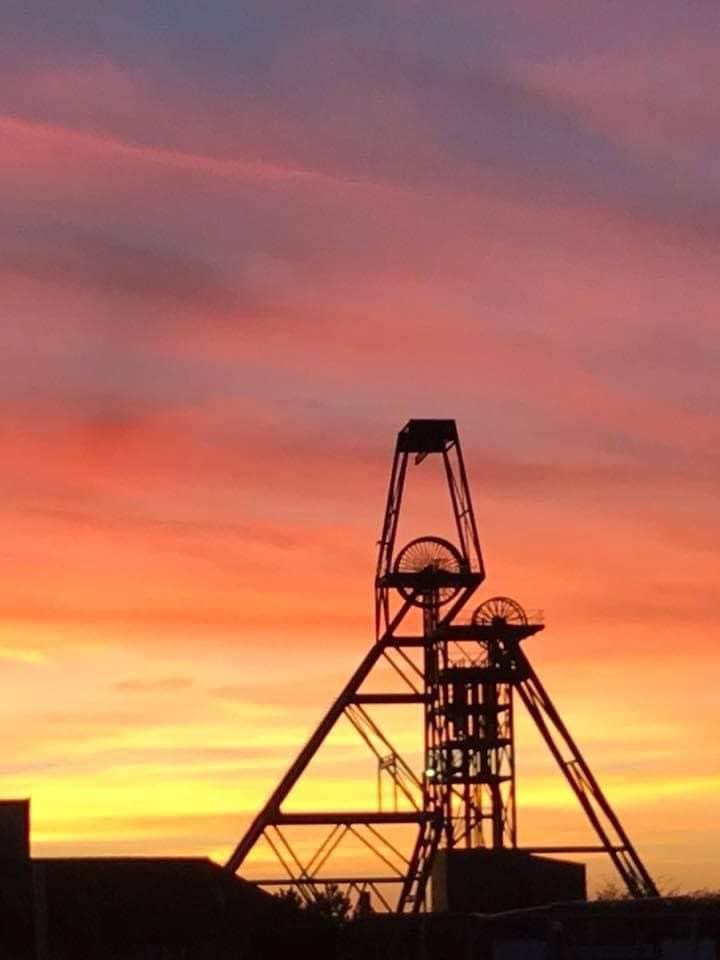 estatemanager9's tweet photo. The best #headgear in the world .., 20,000 #cornishmen will know the reason why ! @Heritage_Trust @CornishMining @treveharris #CORNWALL #kernow #southcrofty #Mining #Miner #tin #History https://t.co/gzVhJGOKcZ