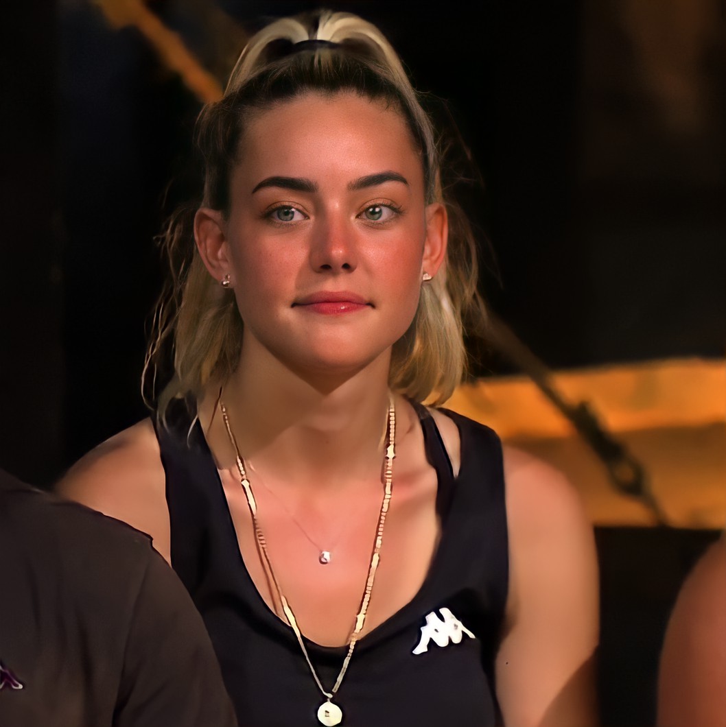 2020de yarışmadan çekilmek isteyenleri oyuncak avokadolarla boya malzemeleriyle pışpışlayan acun medya aycanın psikolojik olarak düşmesine bir hafta tahammül edemeden yarışmadan çekilmesine onay vermişti.Çirkeflik yapıp kaos çıkartsaydın seni adada tutmak için her şeyi yaparlardı