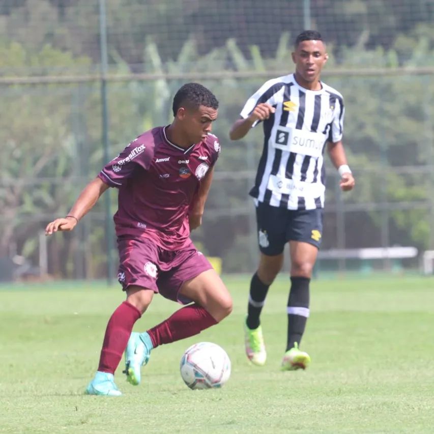 ecjacuipenseba's tweet photo. O Sub-17 encerrou sua 4ª participação na FAM Cup, em São Paulo. Infelizmente os resultados não foram o esperado, mas valeu a experiência em ter disputado jogos contra clubes locais.
📷 Maurícia da Matta / Divulgação.
#FAMCup #LeãoDoSisal #LeãoGrená #PraCimaJacupa #Sub17 https://t.co/NFOgEd4Y5i