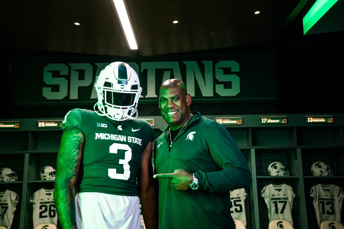 thejordanhall34's tweet photo. How we feelin? #GoGreen🟢⚪️ https://t.co/XsrZ83GaIe