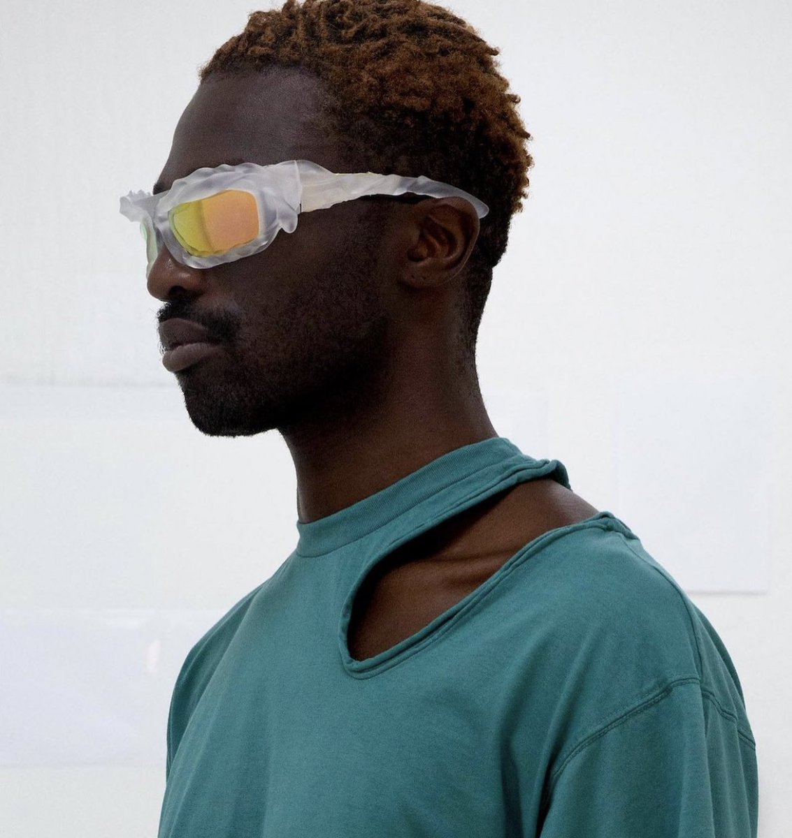 StreetFashion01's tweet image. OTTOLINGER SS22 Twisted Sunglasses!🖤