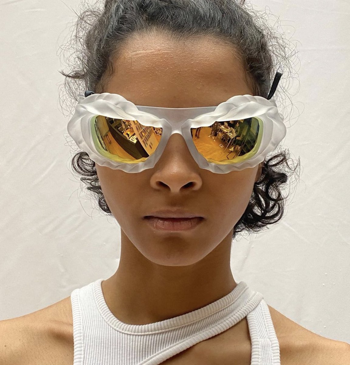 StreetFashion01's tweet image. OTTOLINGER SS22 Twisted Sunglasses!🖤